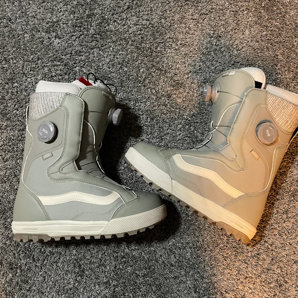 VANS Women’s Encore Pro Snowboard Boots